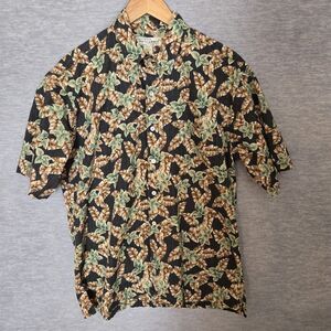 Tori Richard Hawaiian Shirt Mens Medium Floral Beach Button Up Short Sleeve